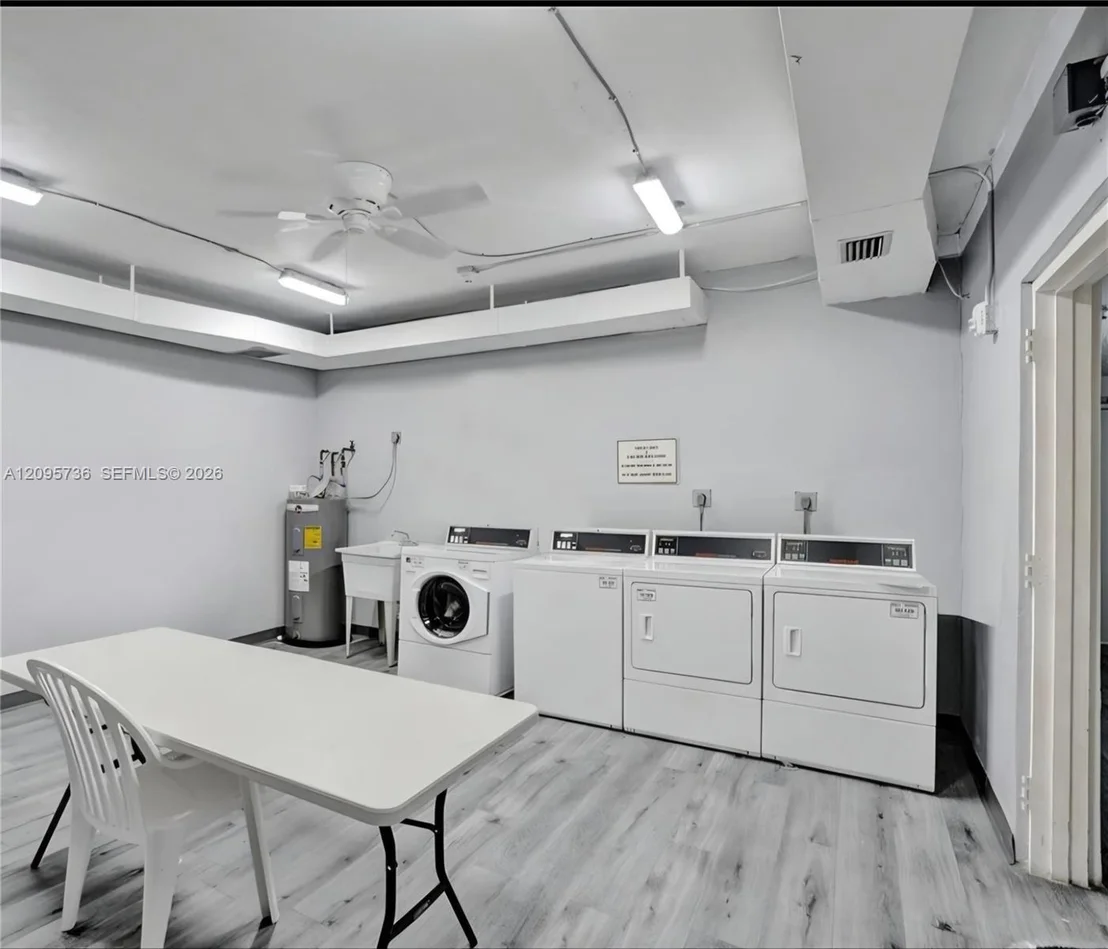 Photo of Unit 705 at 4200 Hillcrest Dr