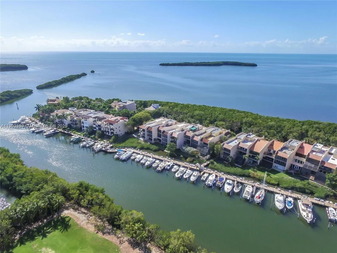 Photo of 5863 Paradise Point Dr
