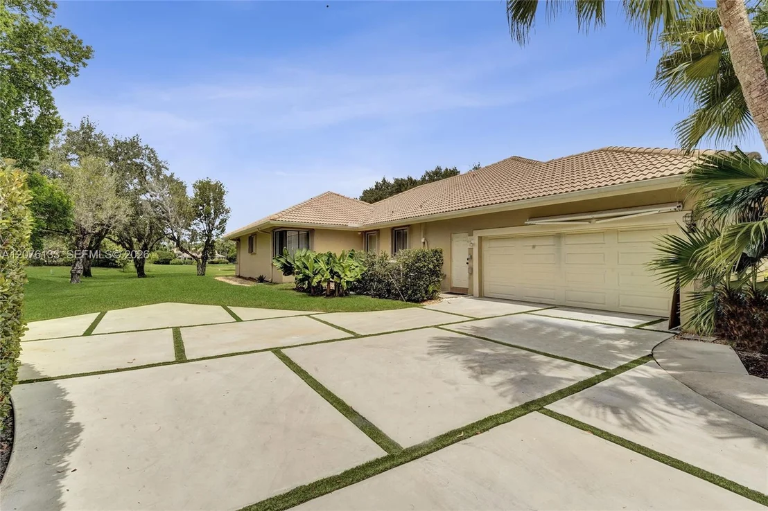 Photo of 2725 Hunter Rd