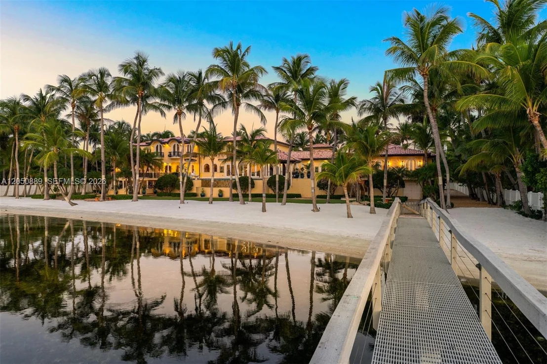 Photo of 75090 Overseas Highway