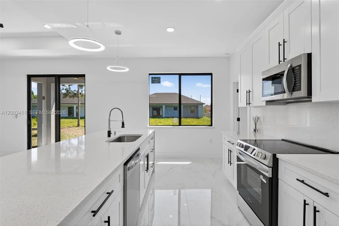 Photo of 312 Rand Ave.