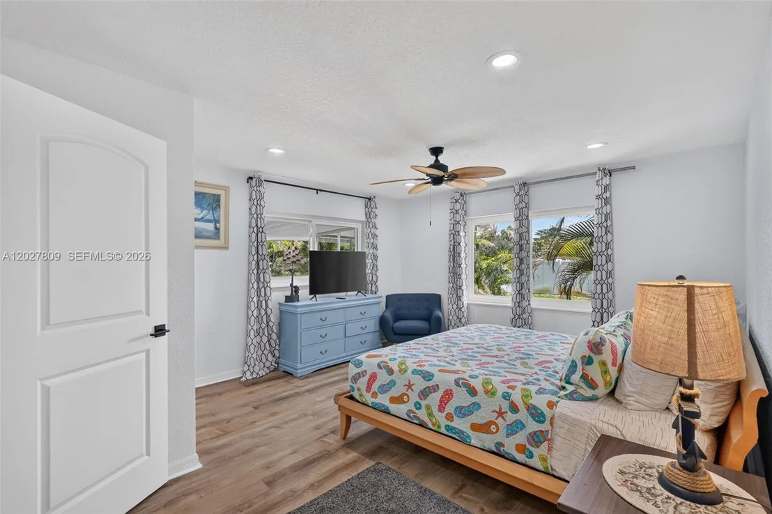 Photo of 1023 SE 7th St