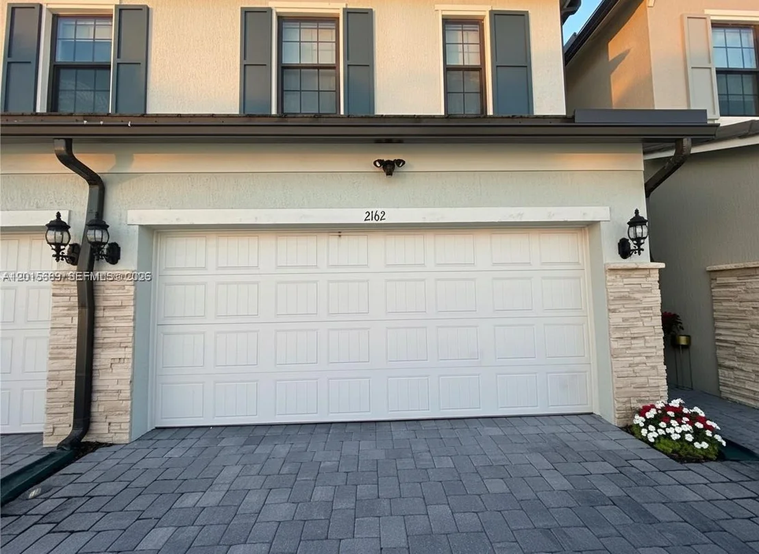 Photo of 2162 Appleton Cir N