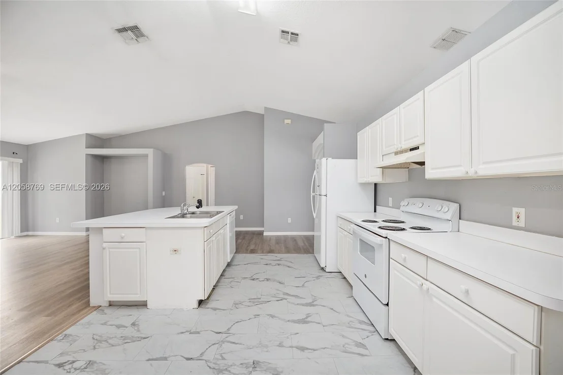 Photo of 20 PINE COURT LOOP