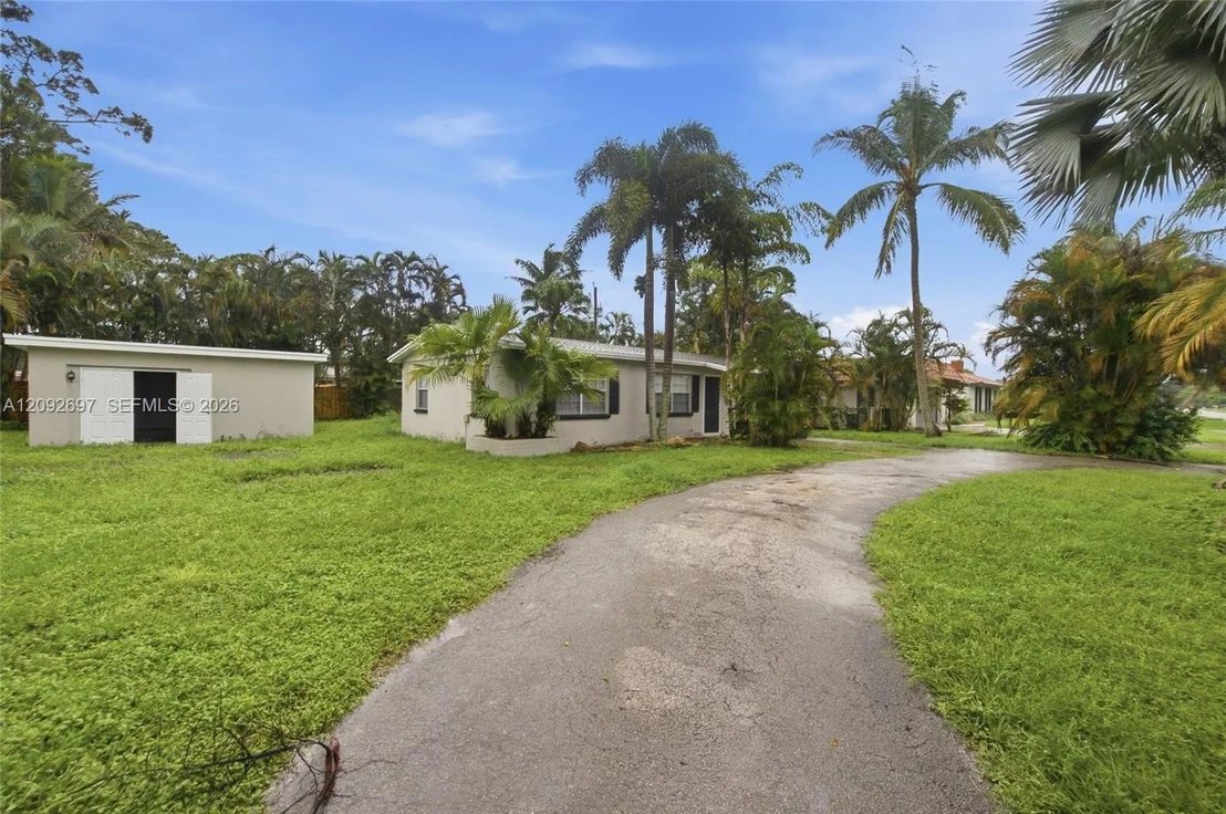 Photo of 49 W Mango Rd