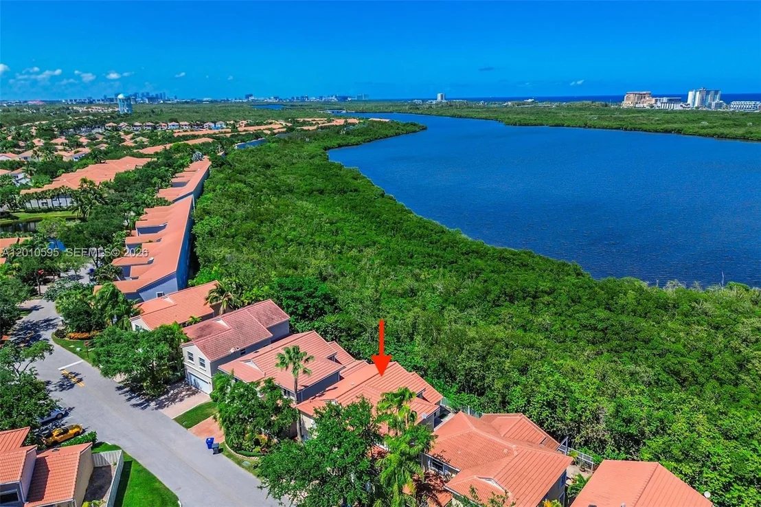 Photo of 1065 Weeping Willow Way