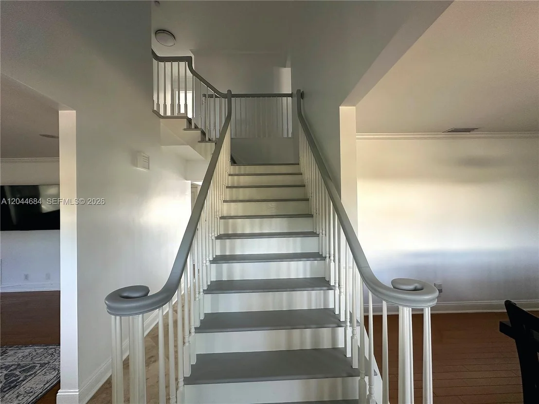 Photo of 2445 SE 8th St