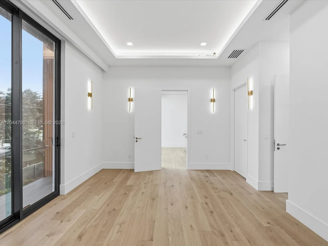 Photo of 2 Sunset Ln