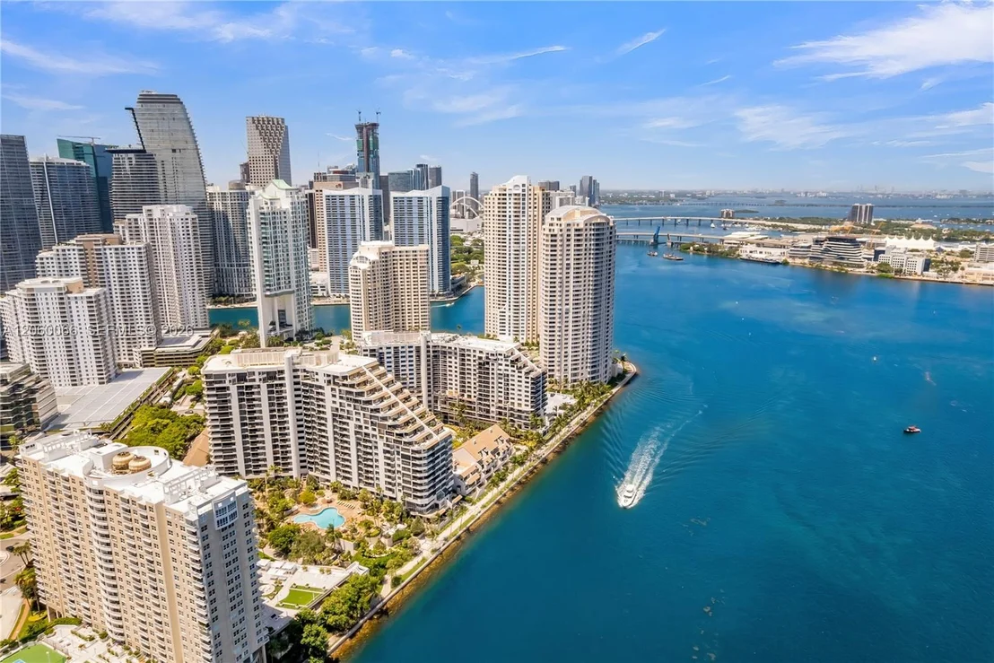 Photo of Unit 1102 at 848 Brickell Key Dr