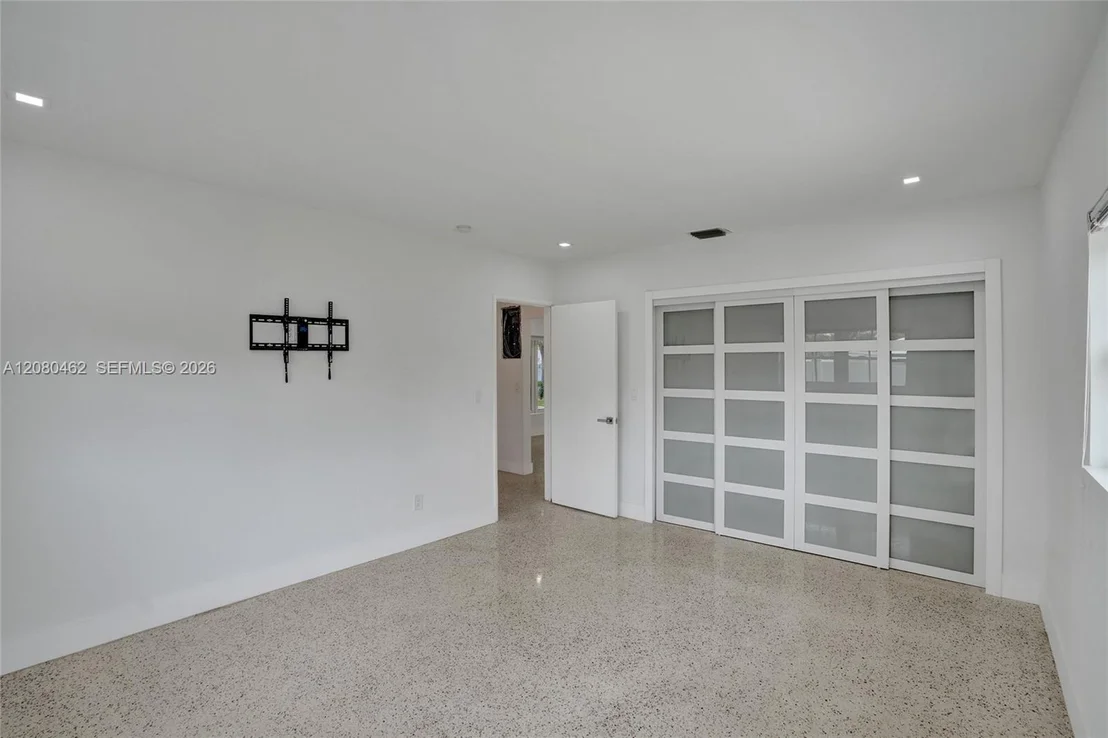 Photo of 2125 Alamanda Dr