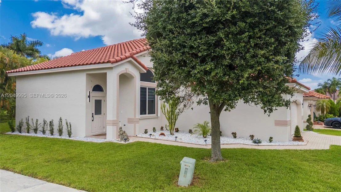 Photo of 7569 Parkside Ln