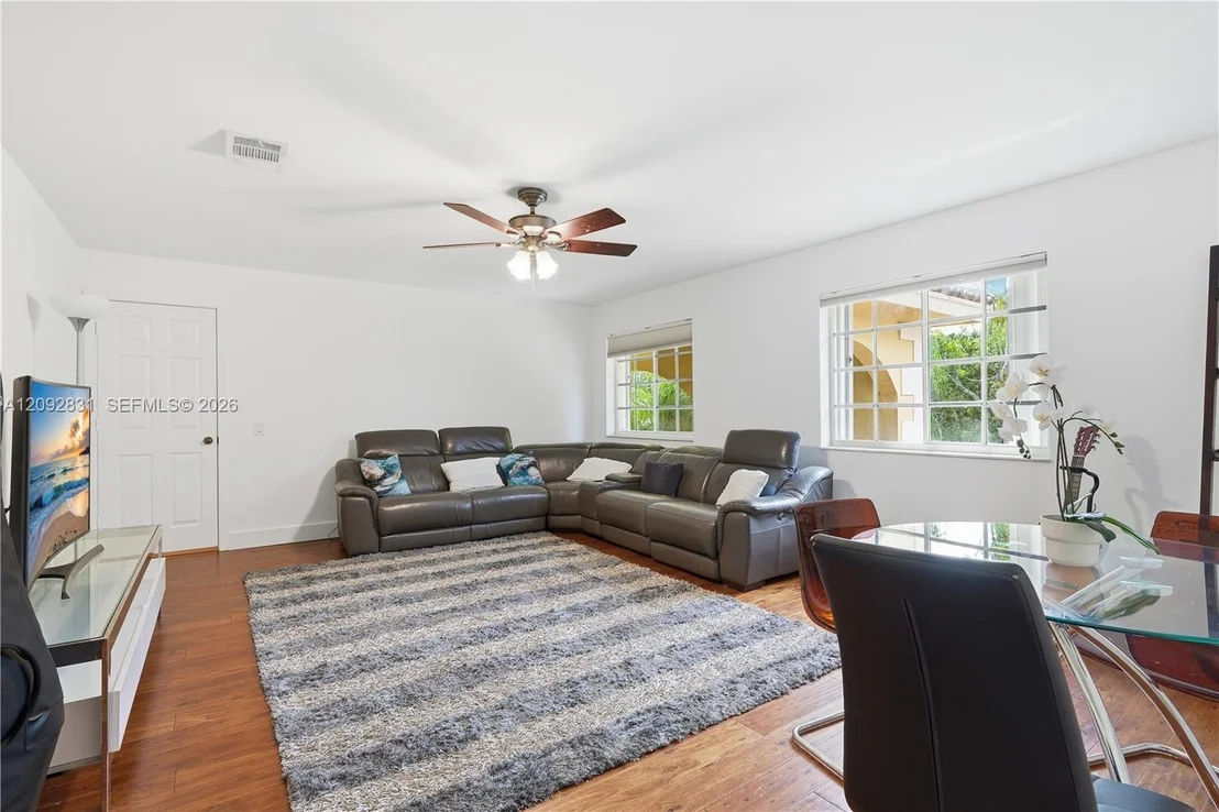 Photo of 1612 Blue Jay Cir