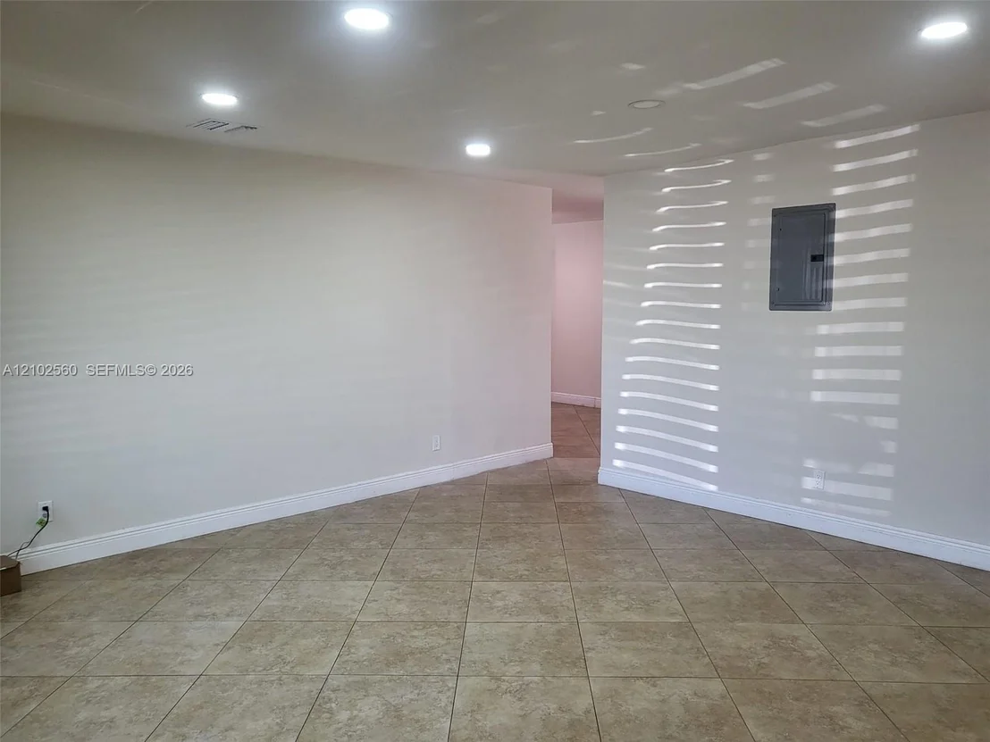 Photo of 3700 NE 13th Ter