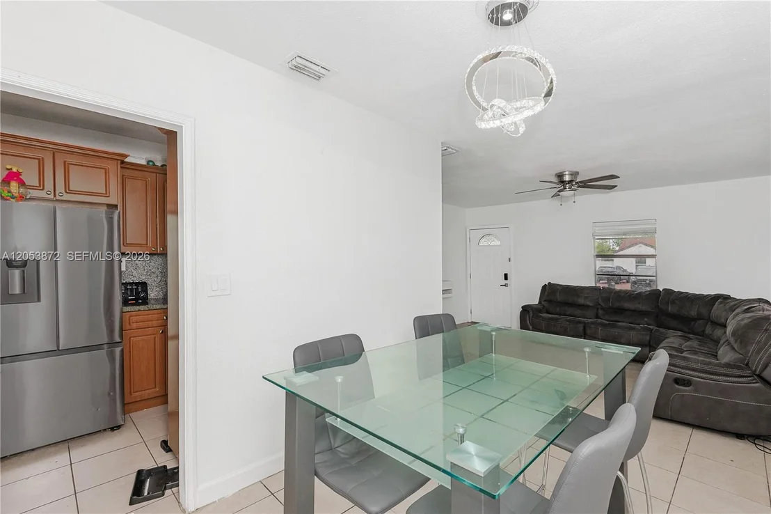 Photo of 681 NE 1st Pl