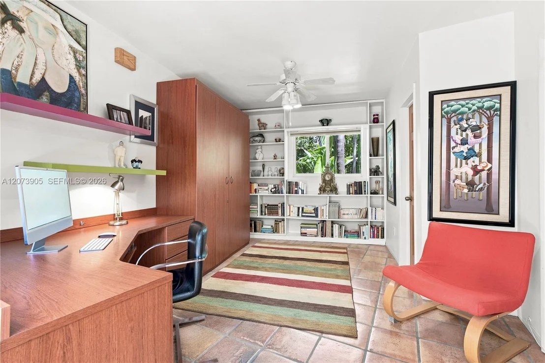 Photo of 4110 Battersea Rd