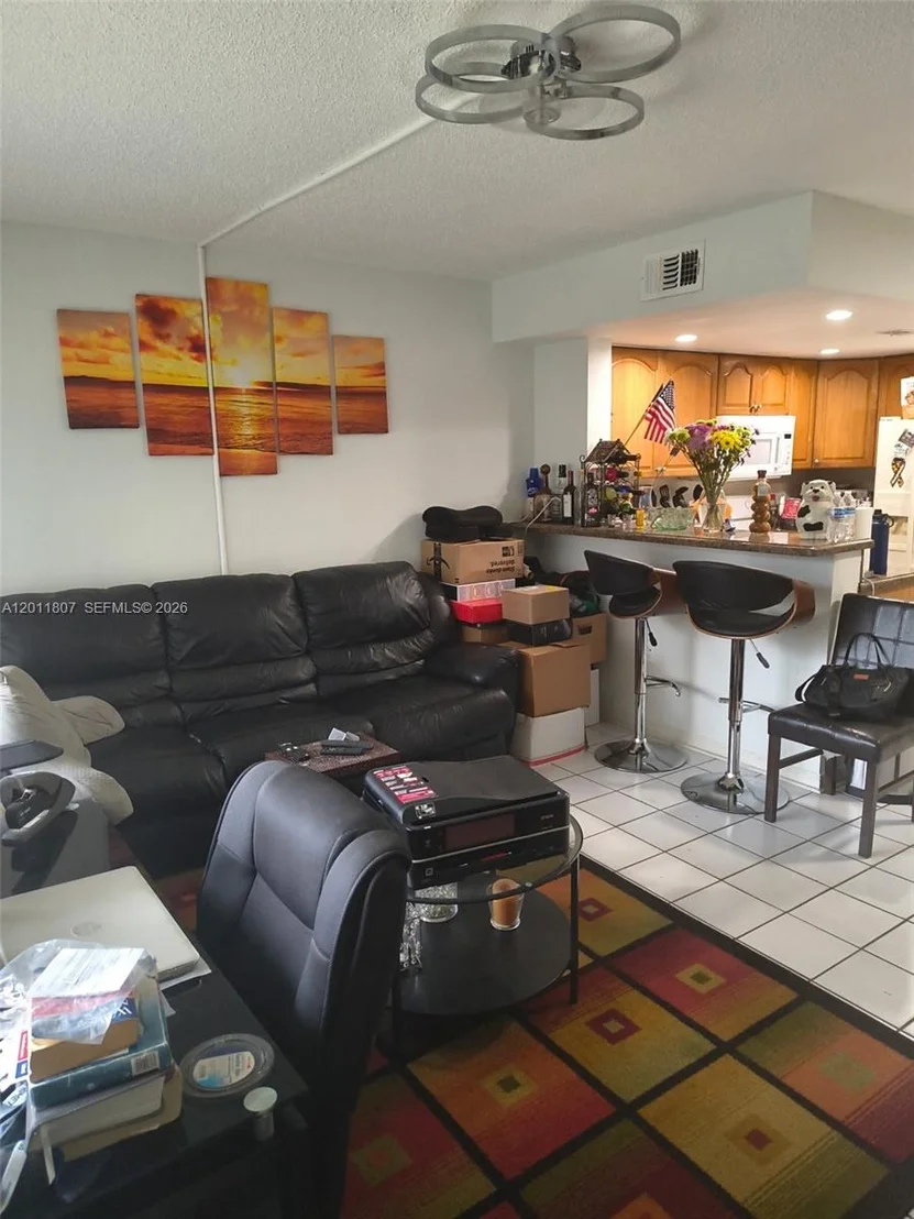 Photo of Unit 3101 at 650 NW 86th Pl