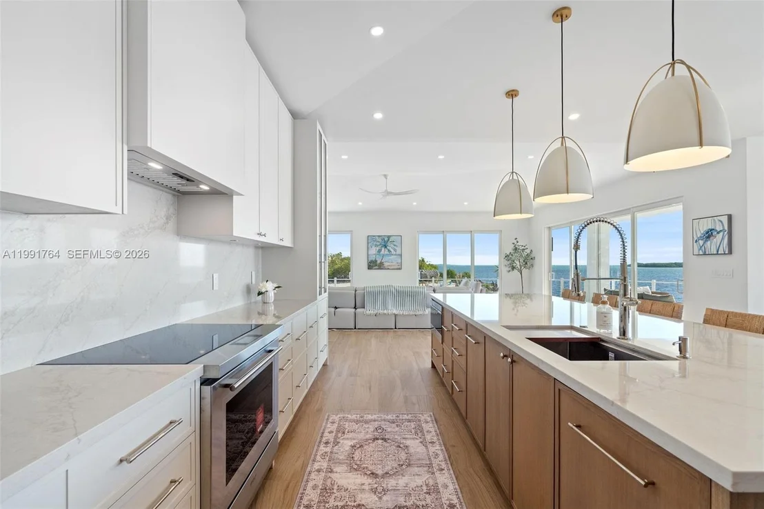 Photo of 1002 Snapper Ln