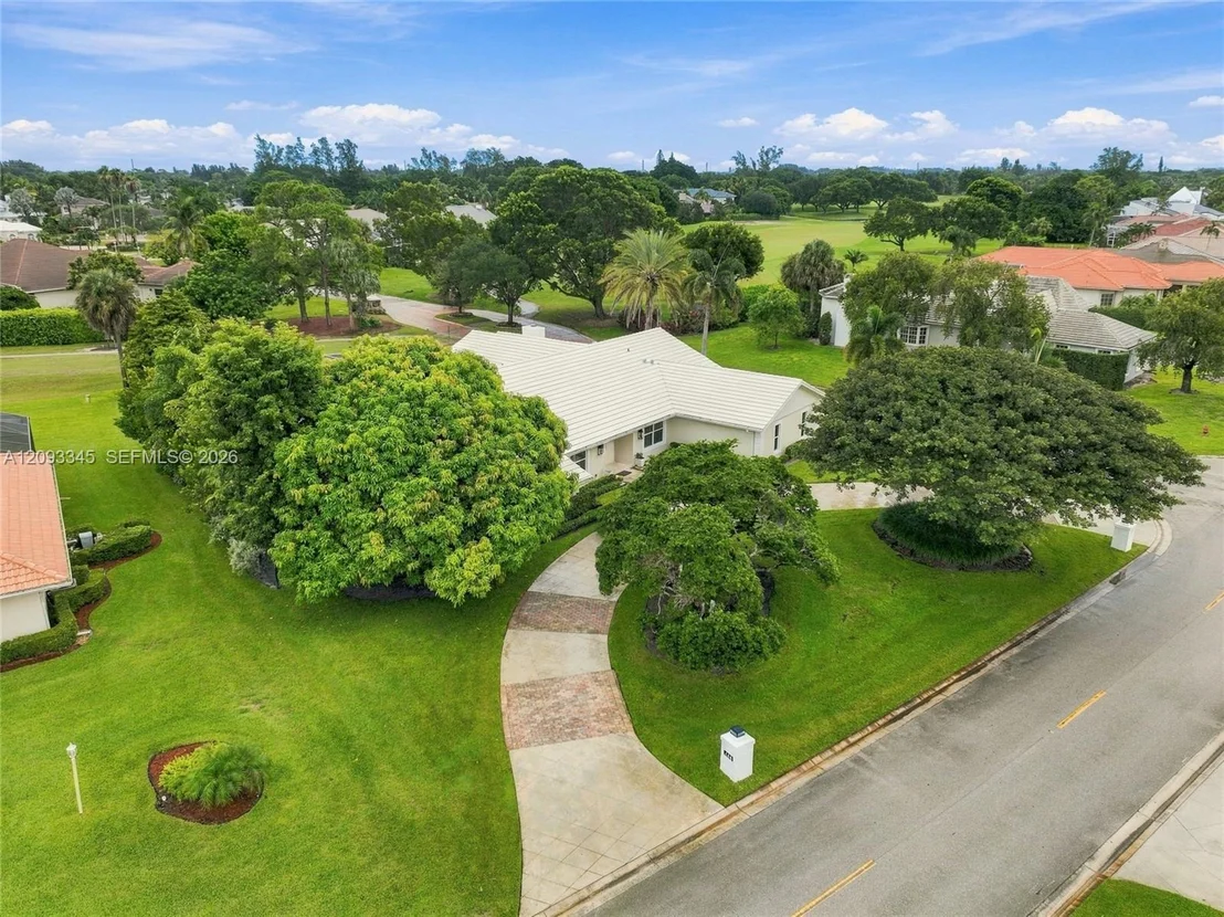 Photo of 444 Glenbrook Dr