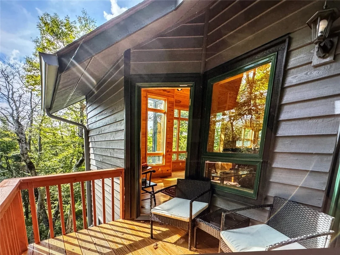 Photo of 200 Summit Lodge Road