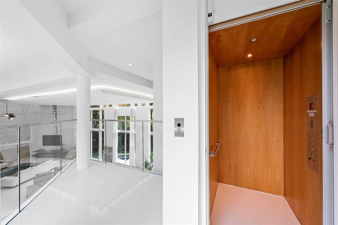 Photo of 480 Ocean Blvd