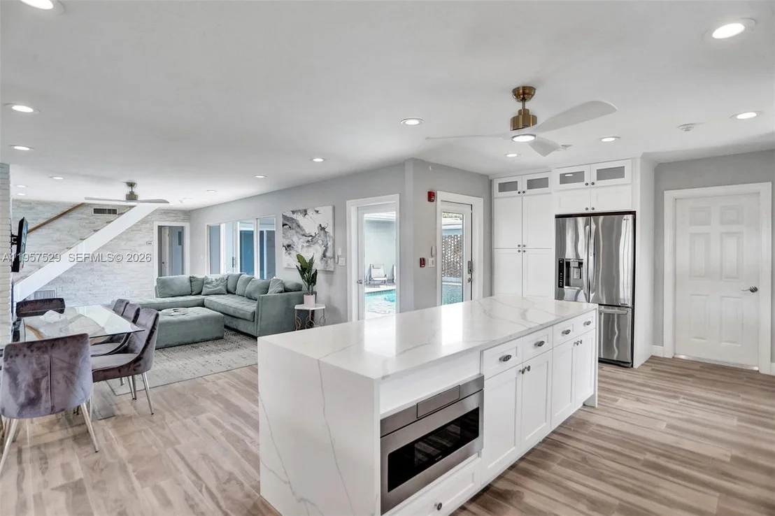 Photo of 1341 SE 7th Ave