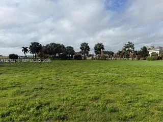 Photo of 135 SUNSET POINTE BLVD