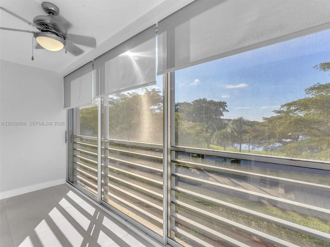 Photo of Unit F3 at 1601 ABACO DR