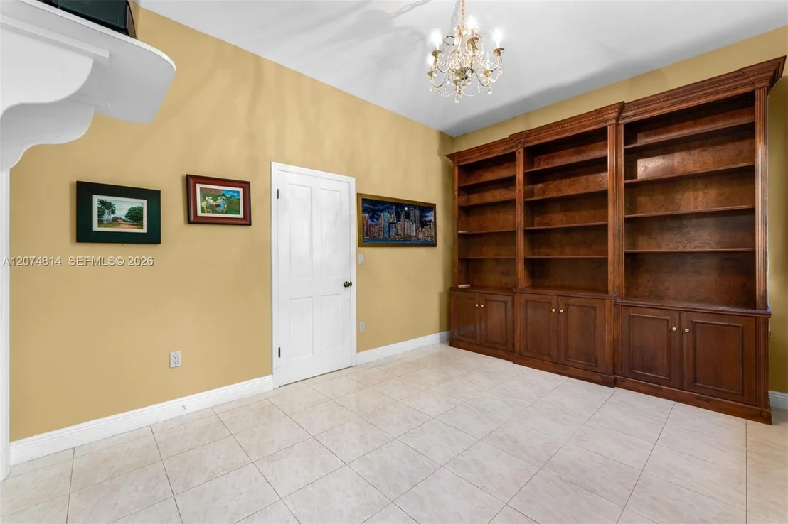 Photo of 501 Bay Lane