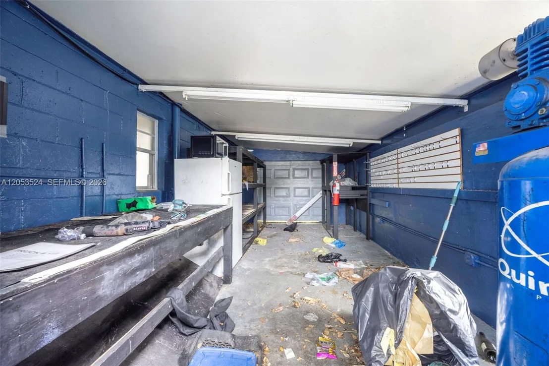 Photo of 700 NW 7th Ave