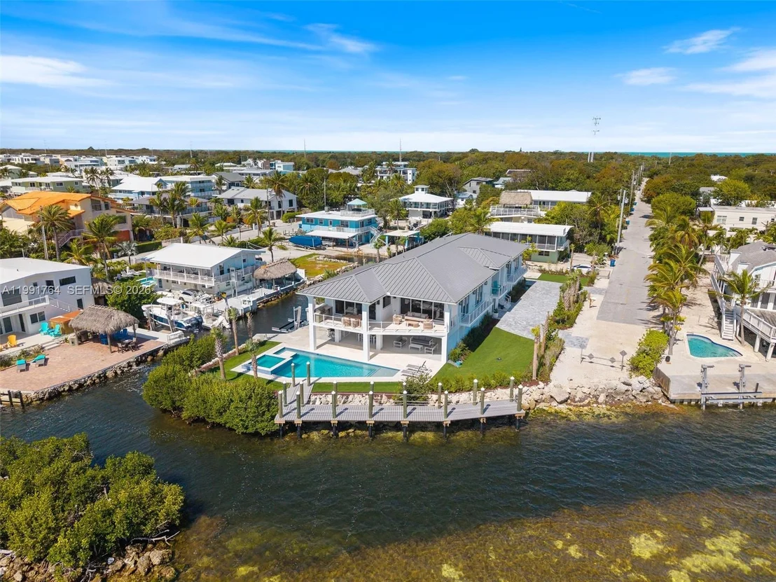 Photo of 1002 Snapper Ln