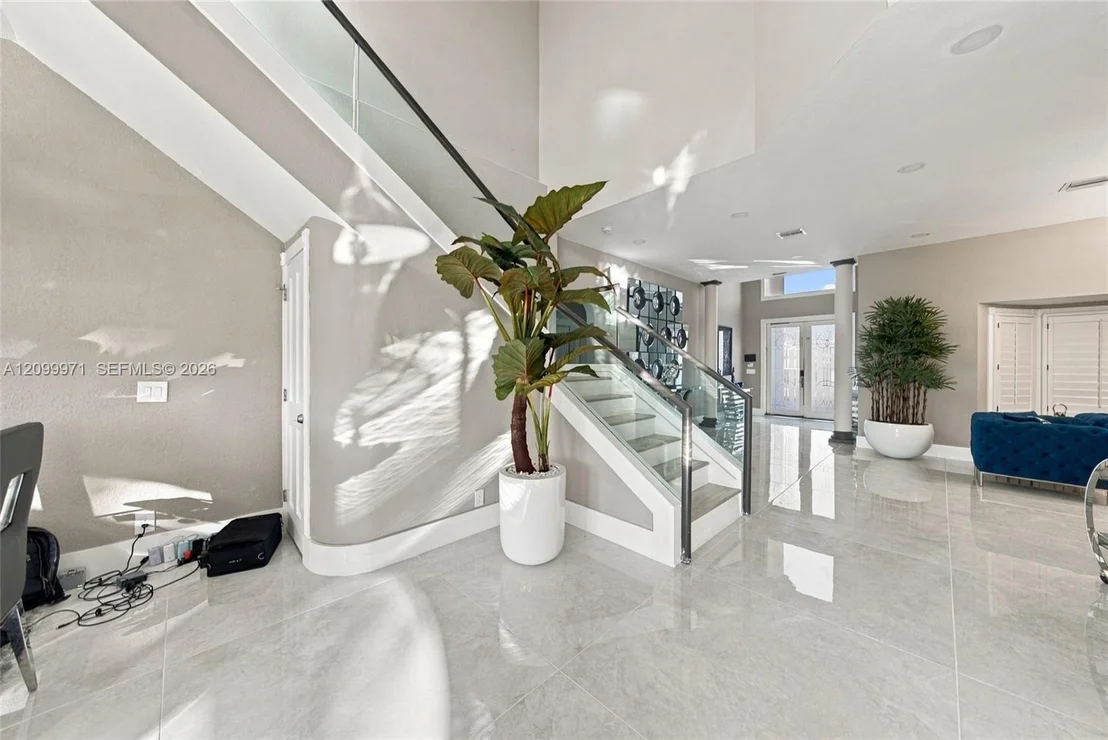 Photo of 5111 NE 30th Ave