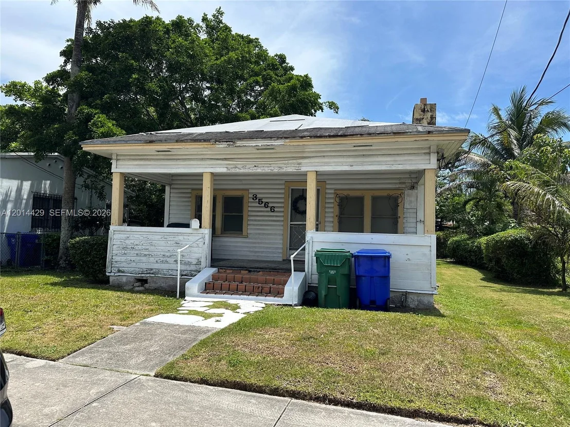 Photo of 3566 Thomas Ave