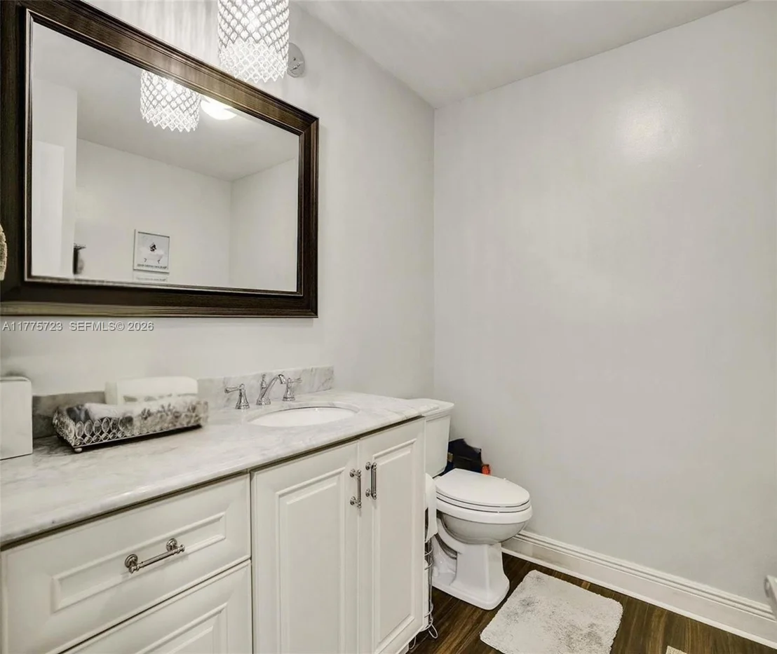 Photo of 217 SE 5th St
