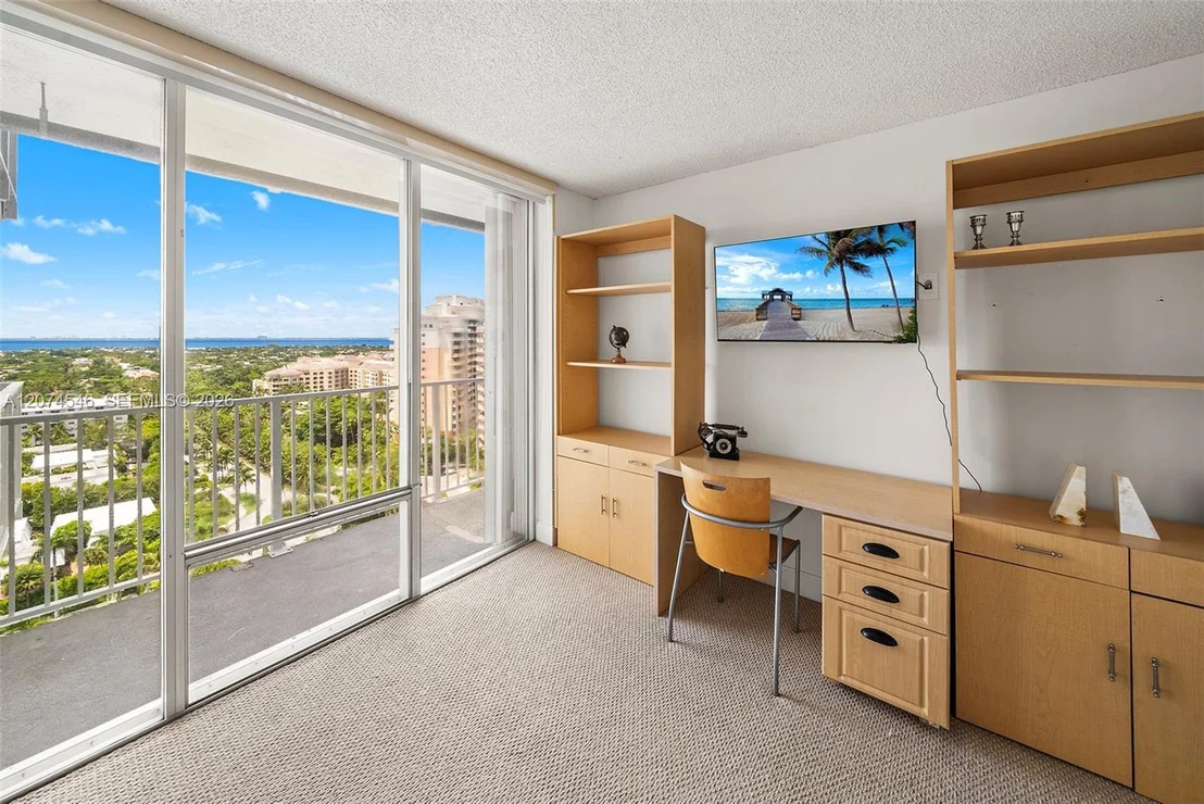 Photo of Unit 16F at 881 Ocean Dr