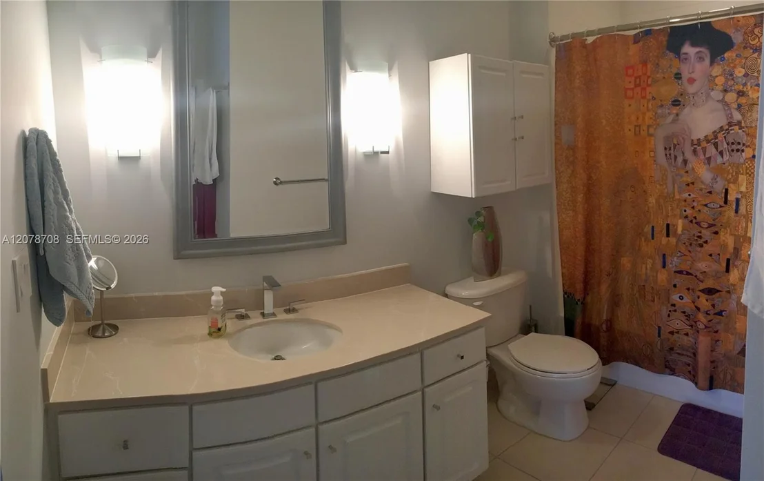 Photo of Unit 2604 at 2001 Biscayne Blvd