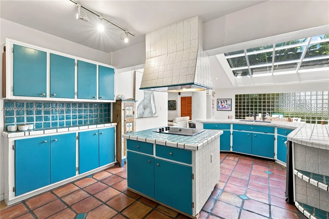 Photo of 4110 Battersea Rd