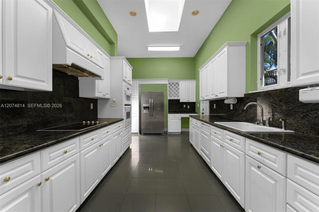 Photo of 501 Bay Lane