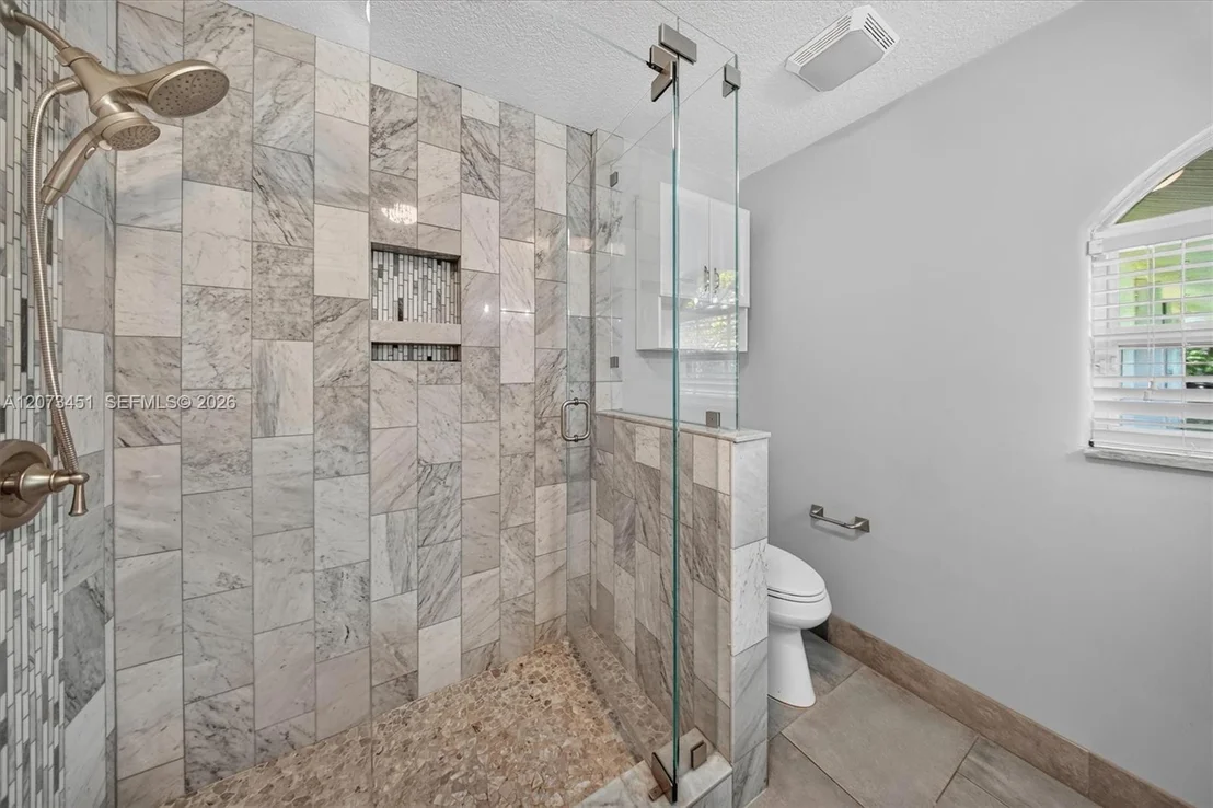 Photo of 1215 Stallion Dr