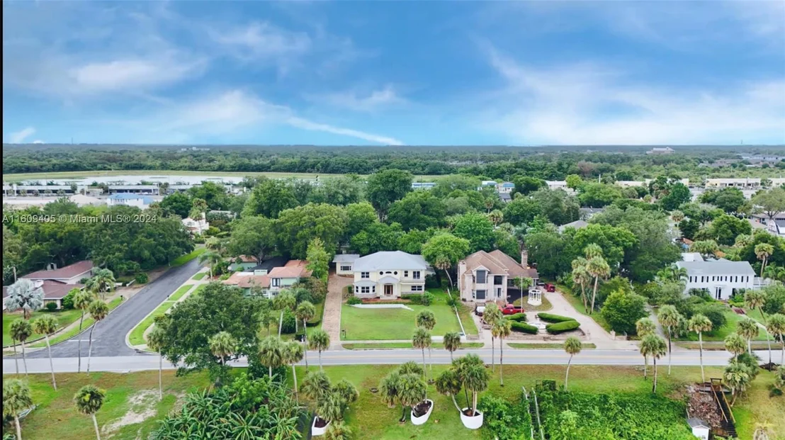Photo of 1613 N Indian River Drive