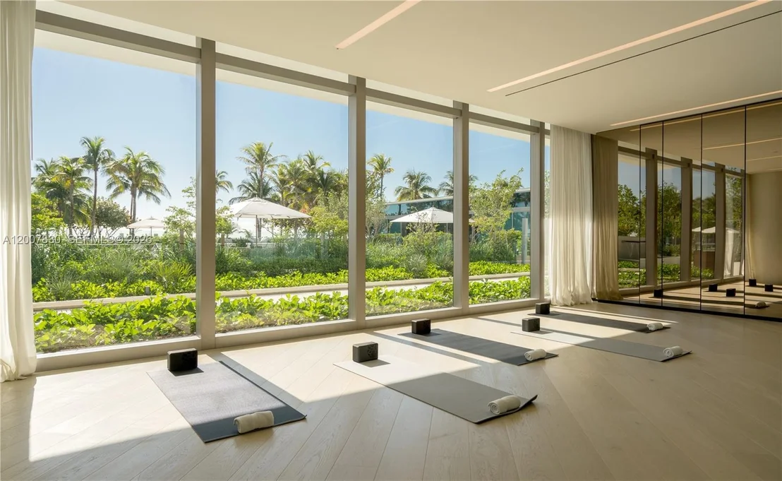Photo of Unit 404 at 10201 Collins Ave