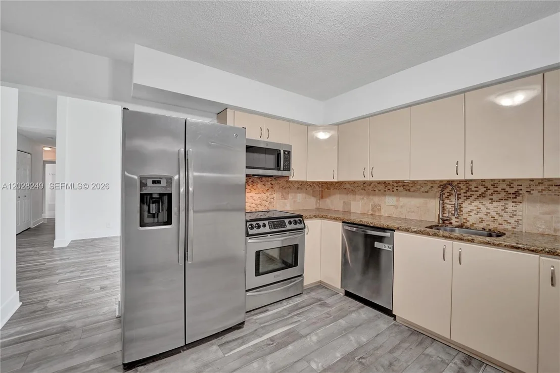 Photo of 417 SE 4th St