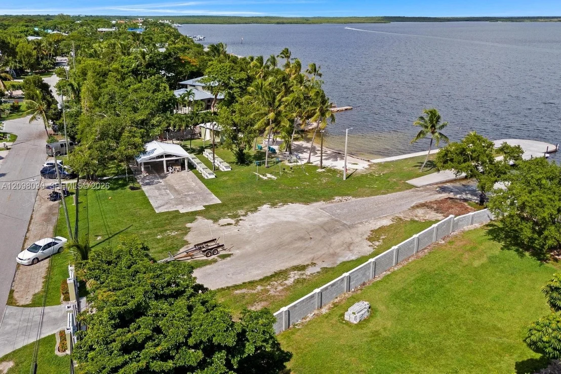 Photo of 53 Bonefish Ave
