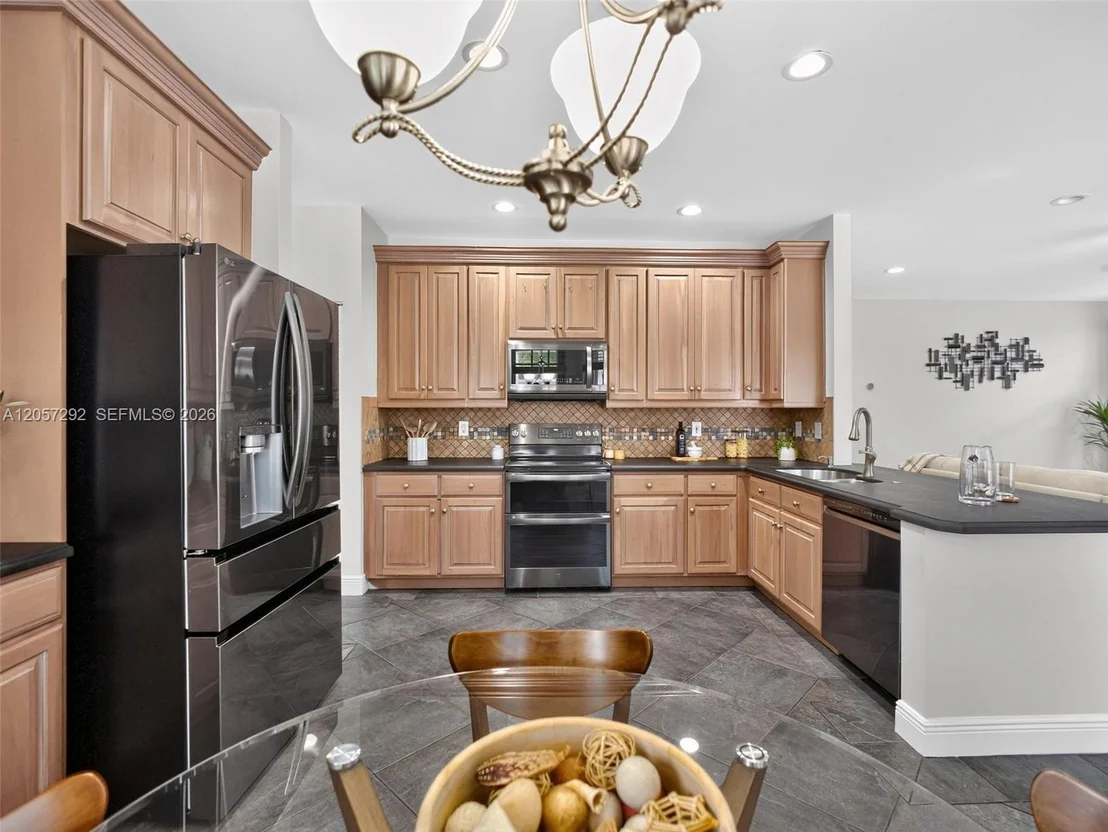 Photo of 1012 Cedar Falls Dr