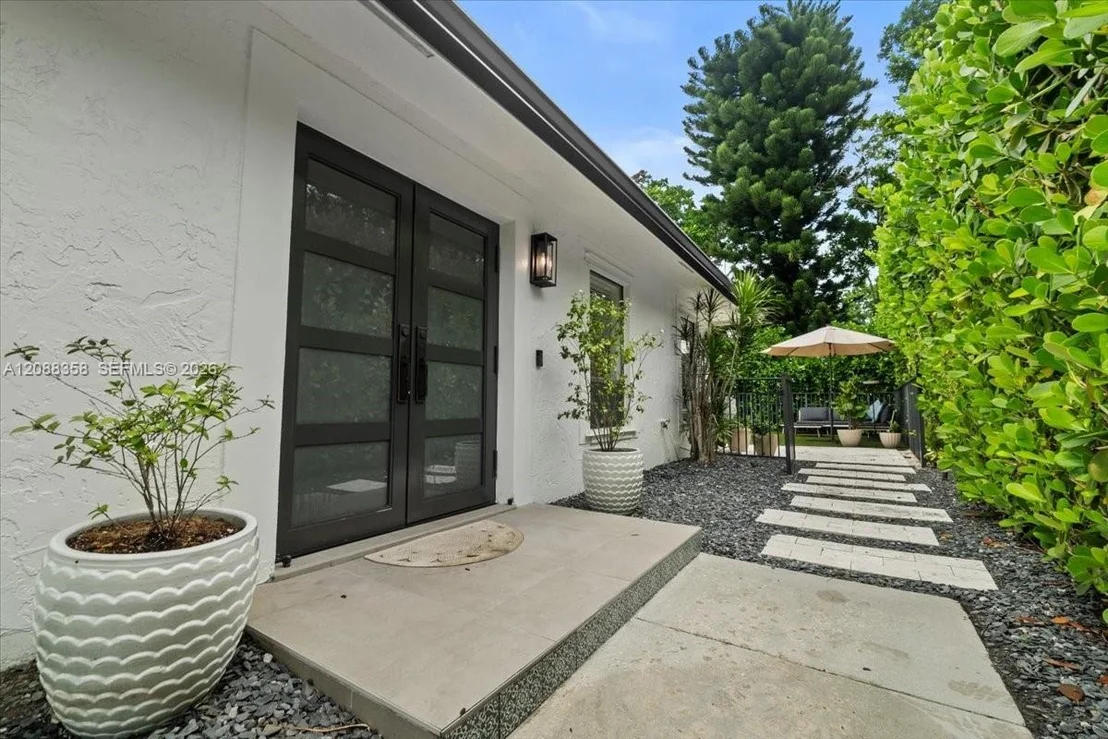 Photo of 7540 Deuce Ln