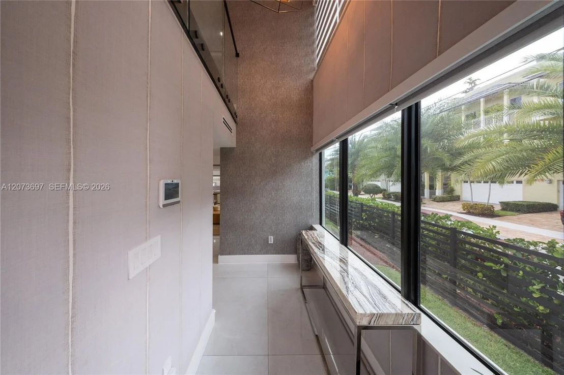 Photo of 5601 N Ocean Dr