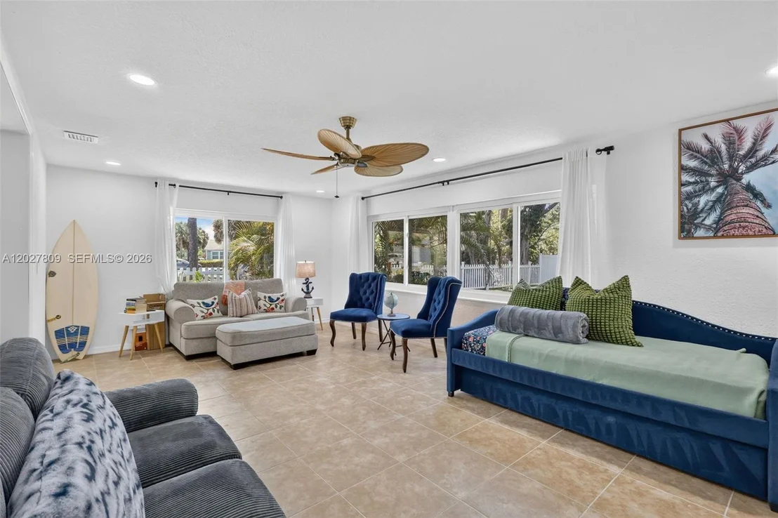Photo of 1023 SE 7th St
