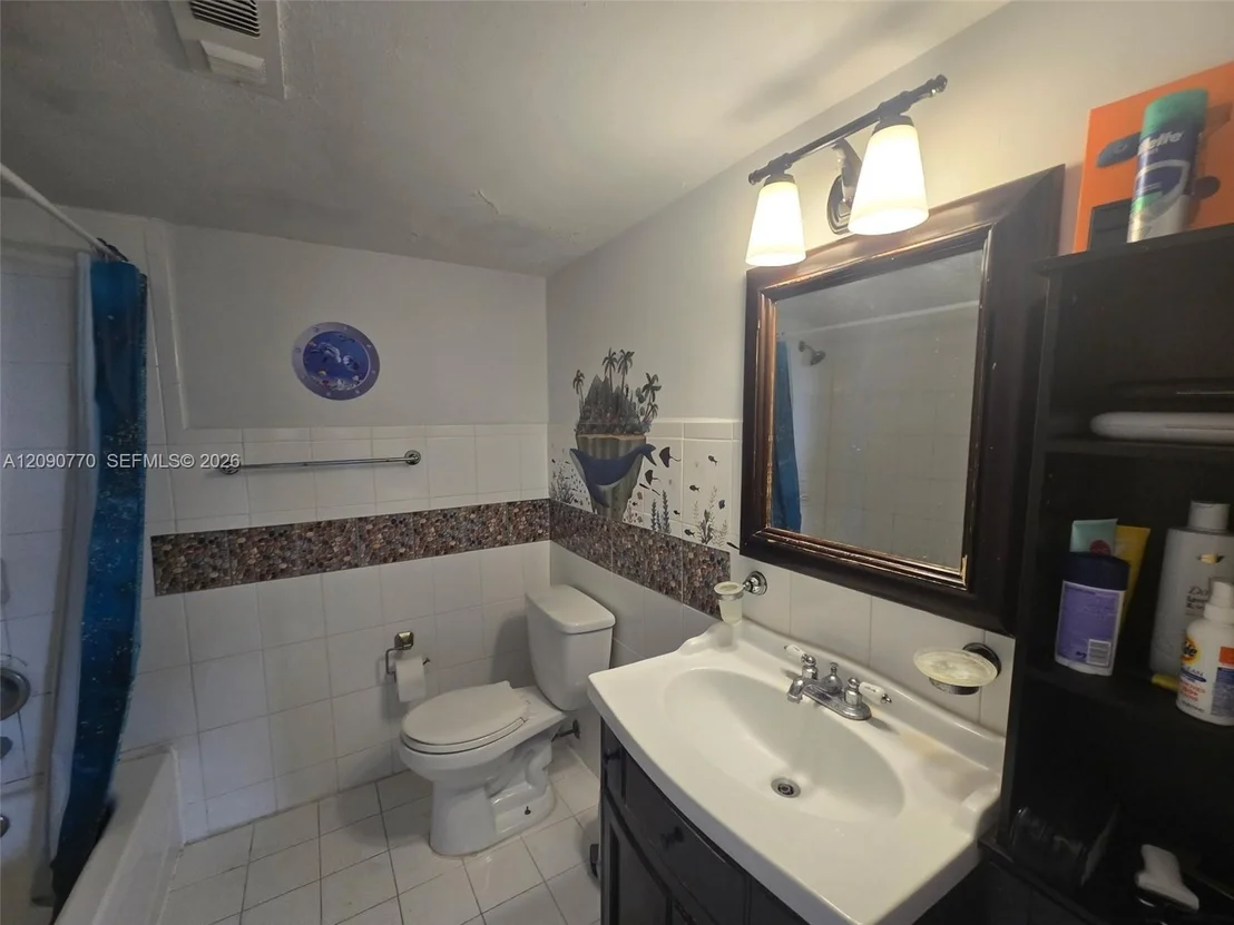 Photo of Unit 412 at 