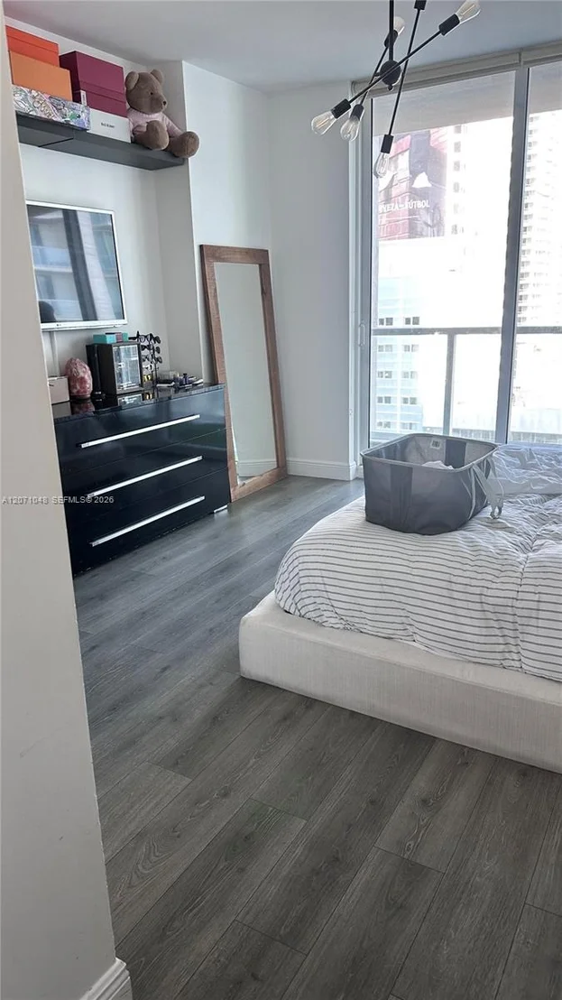 Photo of Unit 1707 at 244 Biscayne Blvd