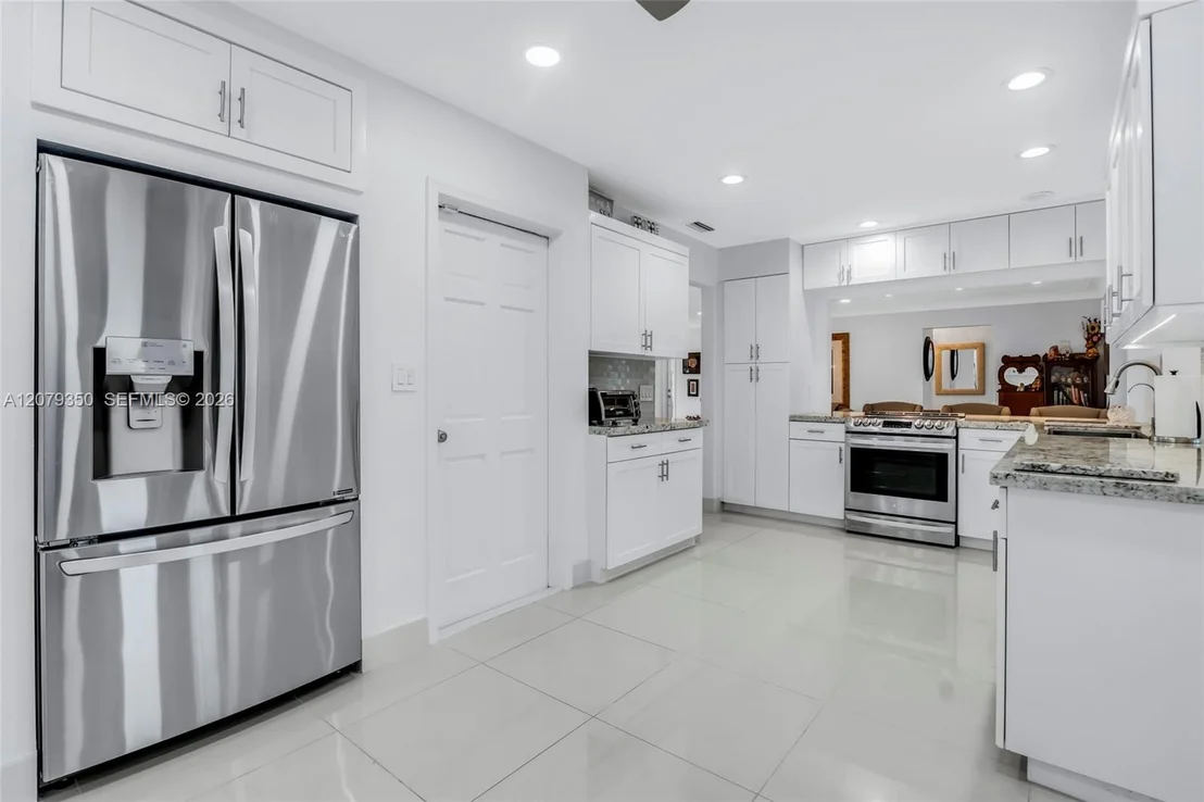 Photo of 1440 SE 14th Dr