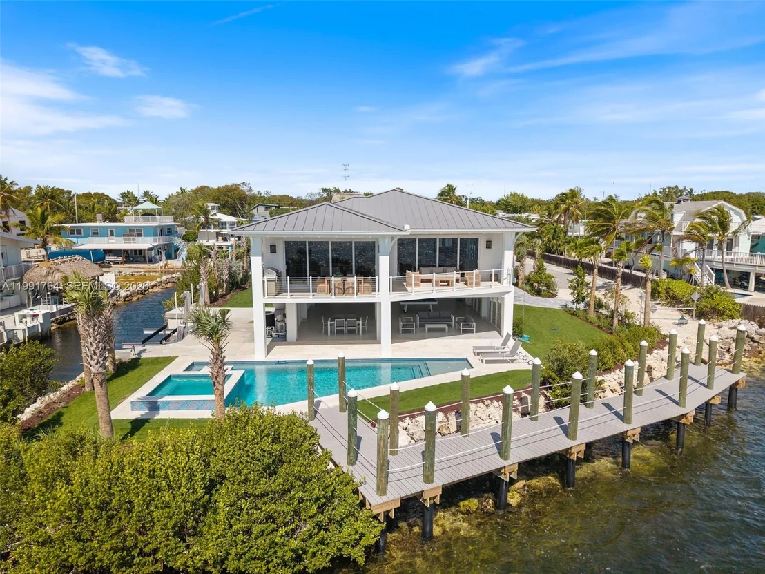 Photo of 1002 Snapper Ln